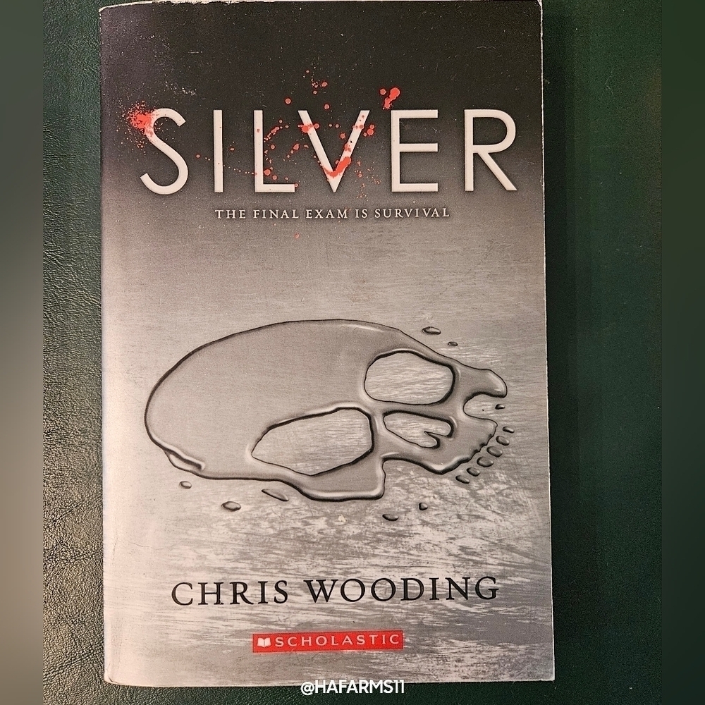 3 Books - Picture 4 of 7